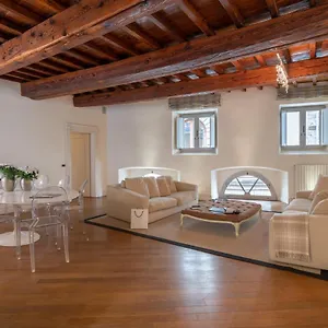 Appartamento Casa Colonna Ricci